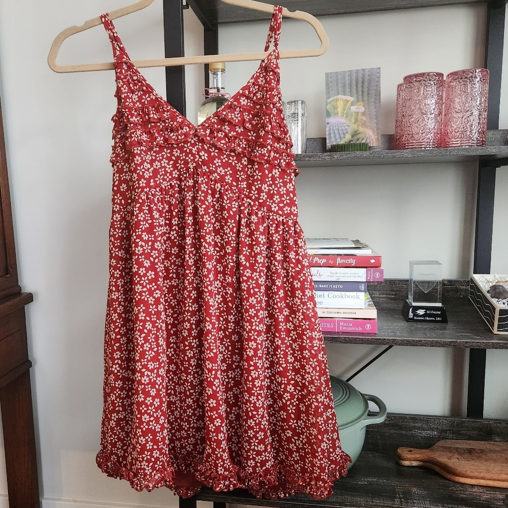 NWOT Trixxi Clothing Company Ladies Pretty Dress Size L (fits like M) Red - Picture 1 of 9